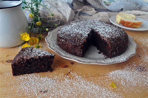 Torta Di Pane Cioccolato E Amaretti