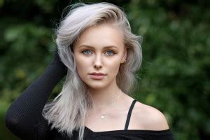 Abbie Cat's Instagram, Twitter & Facebook on IDCrawl