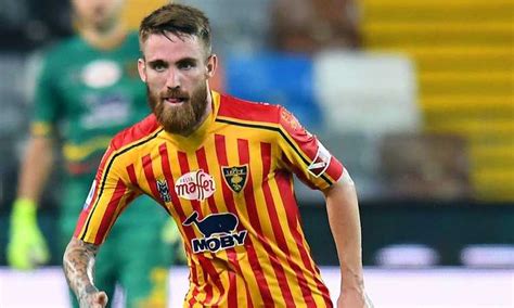 Lecce Ufficiale Di Francesco Ha Firmato Fino Al