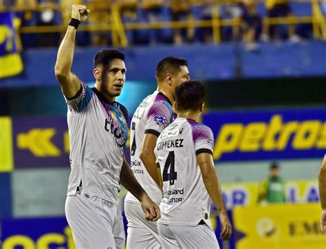 A cuántos puntos puede ampliar Libertad la ventaja sobre Cerro Porteño