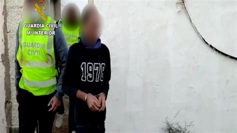 La Guardia Civil Esclarece Con La Operaci N Rumiante Una Oleada De