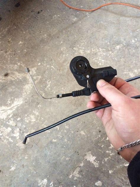 Трос капота — BMW 3 series (E46), 2,2 л, 2003 года | поломка | DRIVE2