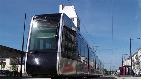 Le Tramway De Tours The Most Impressive Beautiful Tram In The World