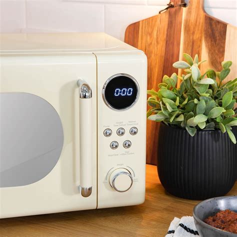 Russell Hobbs Retro Microwave 20L Digital Cream RHM2044C With Defrost