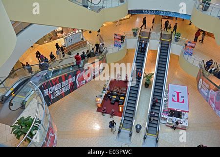 Interior of a modern shopping mall: Queen's Plaza Shopping Centre Stock ...