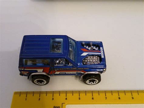 K L Hot Wheels Nissan Patrol ohne Karte unbespielt Neu gemäss Beschreibung in Neuheim