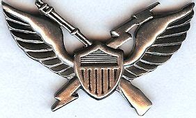 Badge Air Assault | Crossed Sabers – Chapter Gift Shop