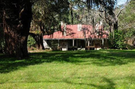 7 Historic Plantations In Mississippi Being Reclaimed By Nature