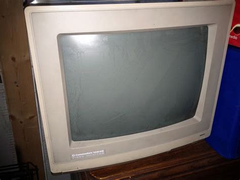 Commodore monitors 