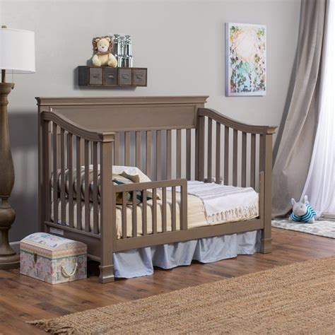 Million Dollar Baby Classic Foothill 4 In 1 Convertible Crib