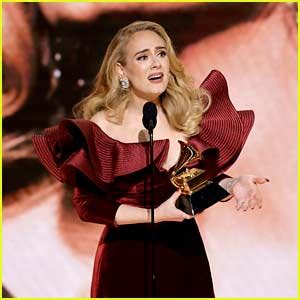 Adele Kisses Boyfriend Rich Paul, Thanks Him in Speech at Grammys 2023 ...