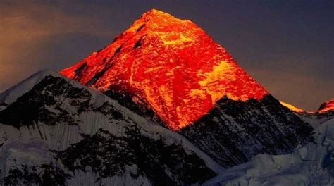 Photographs of Sunsets on Mount Everest