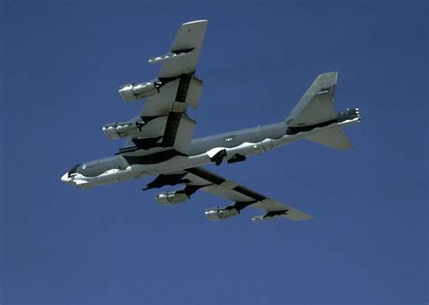 Boeing USAF B-52 Stratofortress Strategic Jet Bomber Information ...