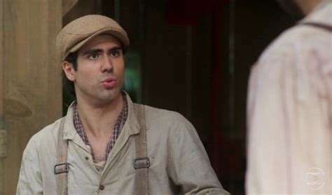 Globo Exibe Primeiro Beijo Gay Em Novela Das H