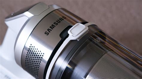 Samsung Jet 70 Complete review: Goldilocks' pick | Finder