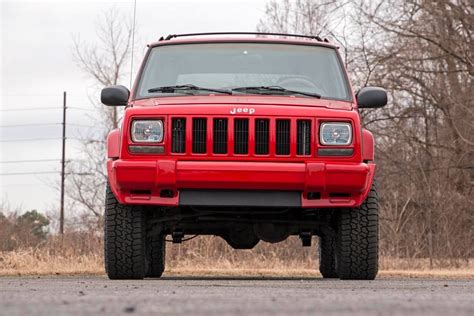 Rough Country 3in Series II Suspension Lift Kit for 84-01 Jeep Cherokee ...