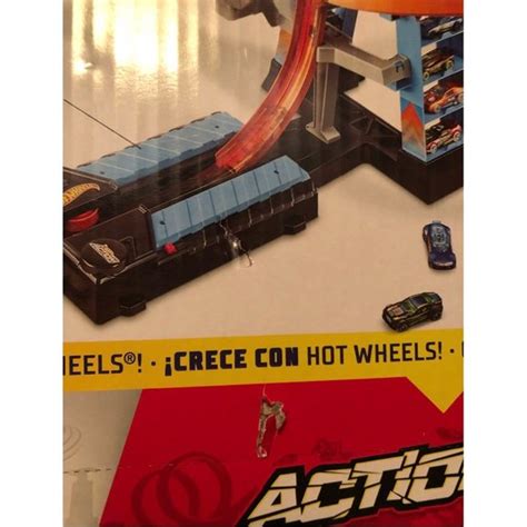 Mattel Toys Sky Crash Tower Track Set High Motorized Booster Hot Wheels Crash Racing Action