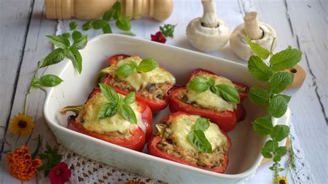 Przepis Papryka faszerowana ryżem pieczarkami i mozzarellą przepis