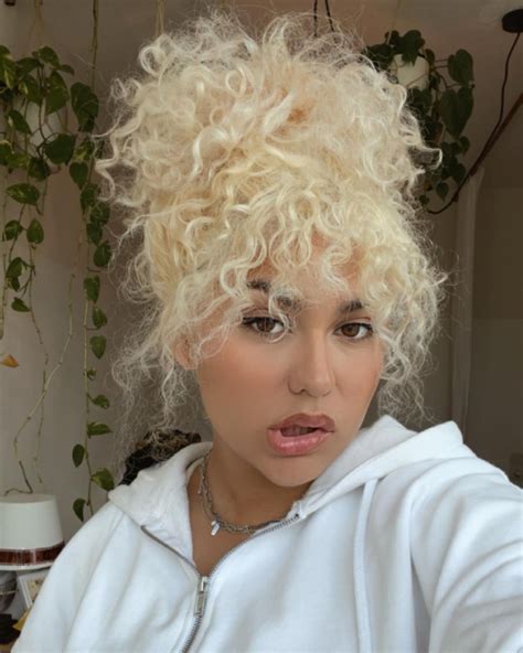 Johna Nely Nuñez Fontaine on Instagram she blonde blonde now thanki estrelliaperez