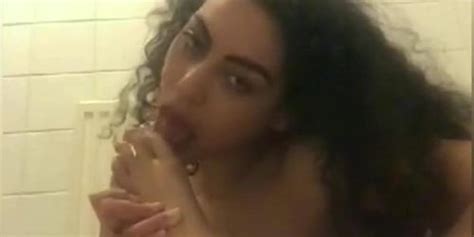 Brunette Sucking Her Toes And She Loves It Tnaflix