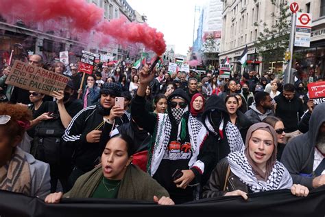 Massive Turnout London And British Cities Witness Powerful Pro