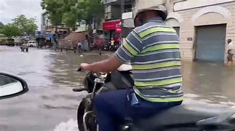 चेन्नई में बारिश के कारण महानगर के कई क्षेत्रों में जल जमाव Video