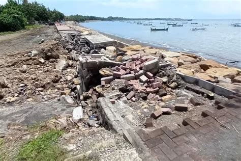 Proyek Revetment Pantai Candikusuma Yang Jebol Segera Diperbaiki Denpost