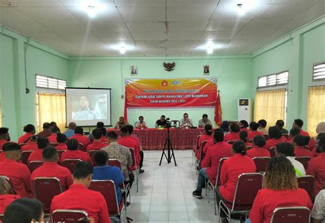 Buka Seminar Judul Skripsi Dr Filep Wamafma Beri Motivasi Kepada