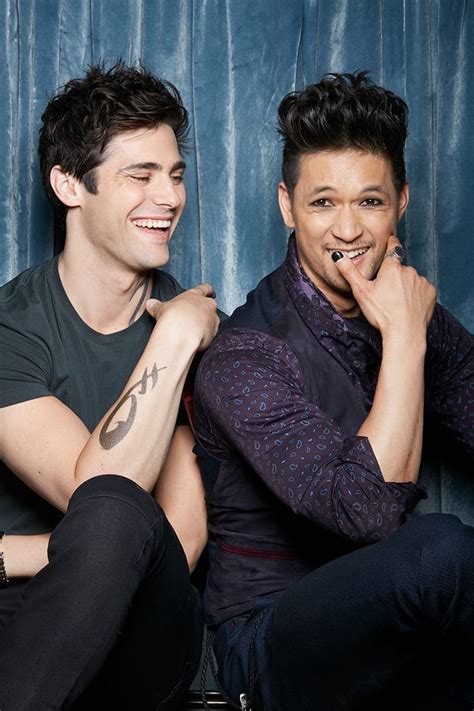 Malec Alec Lightwood Magnus Bane Matthew Daddario Harry Shum Jr