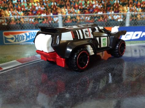 JULIAN S HOT WHEELS BLOG Dune Crusher 2016 Q Case Regular Treasure Hunt HW Daredevils