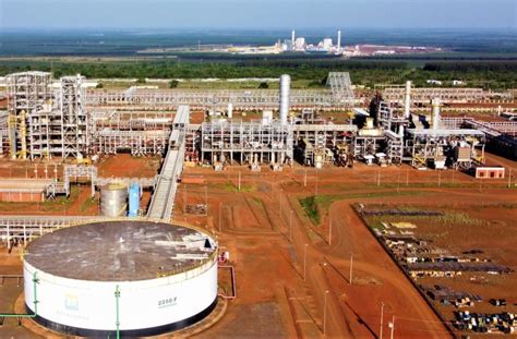 Petrobras Avan A No Processo De Retomada Das Obras Da F Brica De