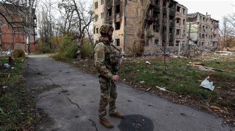 Ukraine withdraws troops from part of 'hell' city Avdiivka | World News ...