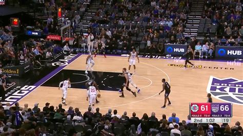 Harrison Barnes with a dunk vs the LA Clippers - Yahoo Sports