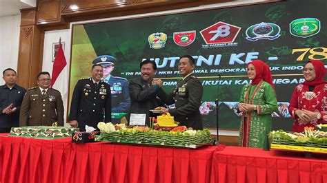 Perayaan Hut Tni Ke Dihadiri Sekkab Kukar Radar Media