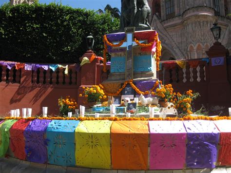 Flavors of the Sun: Mexican Day of the Dead: The Altars