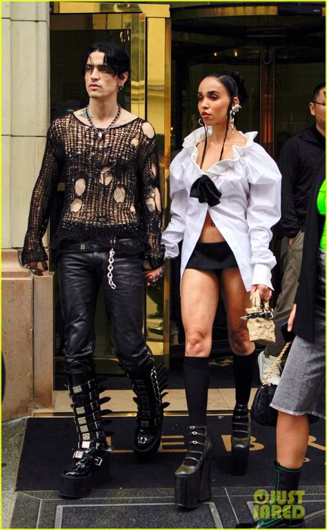 Photo Fka Twigs Jordan Hemingway Paris Fashion Week Photo