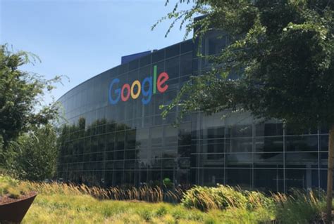 Google To Invest 2 Billion In OpenAI Rival Anthropic What It Means