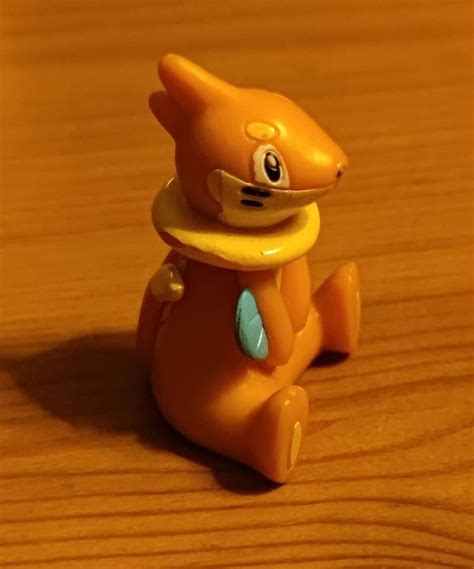 Buizel Pokemon Figur Leksak Topps Diamond Pearl Köp på Tradera