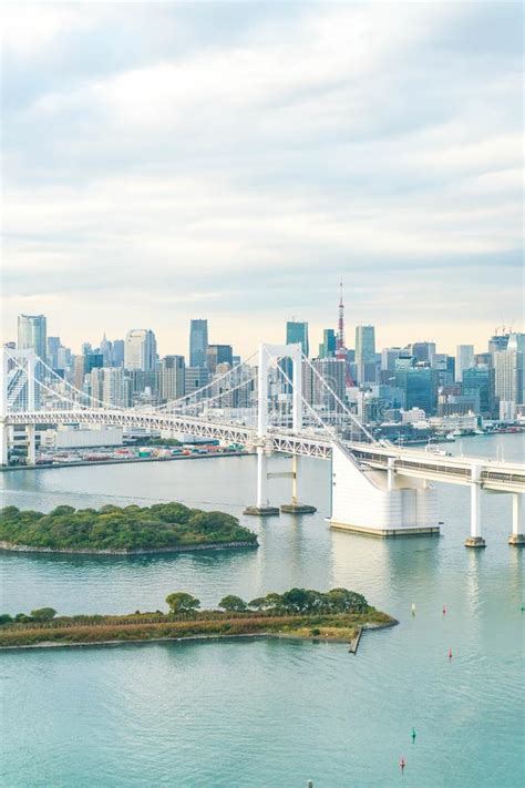 Tokyo Skyline with Tokyo Tower and Rainbow Bridge. Editorial Stock ...