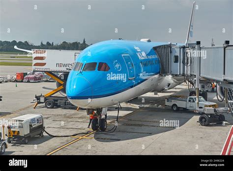 Aircraft Ground Handling Klm Catering Services Stock Photo Alamy