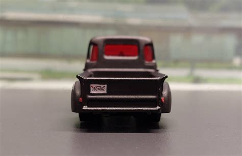 Chevrolet 3100 Pick Up 1 64 Modellauto Von Hot Wheels Modelly