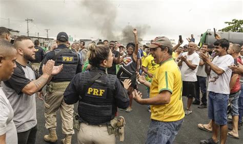 Multas a manifestantes que bloqueiam estradas já chegam a R 18 milhões