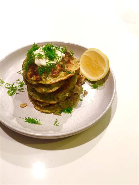 Homemade Zucchini Pancakes With Dill And Greek Yogurt And Lemon Food Foods Zucchini