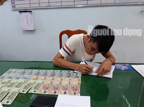 Gửi clip sex và ảnh nóng bạn trai quen qua Zalo nữ sinh ôm hận