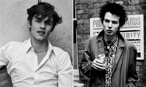 Pistol Todo Sobre La Serie De Los Sex Pistols N A C O Magazine