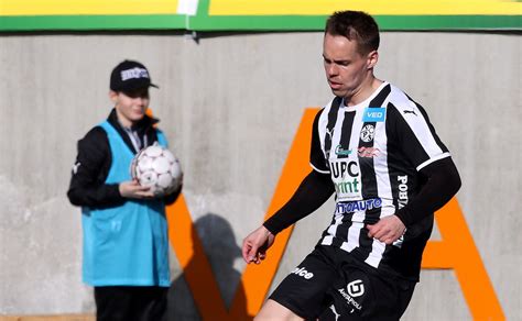 Maalivahti Ja Kaksi Hyökkäyspään Pelaajaa Fc Honka Vahvisti Rivejään