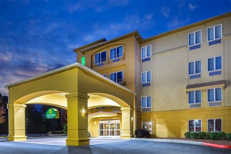 La Quinta Inn & Suites by Wyndham Atlanta-Union City | Union City, GA ...