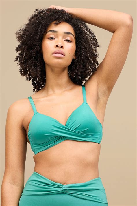 Ellos Magda Vadderad Bygel Bikini bh Grön Bikiniöverdelar Ellos se