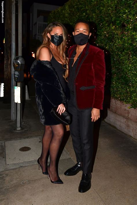 Chrissy Teigen ChrissyTeigen Nude The Fappening Photo 1252696 FappeningBook