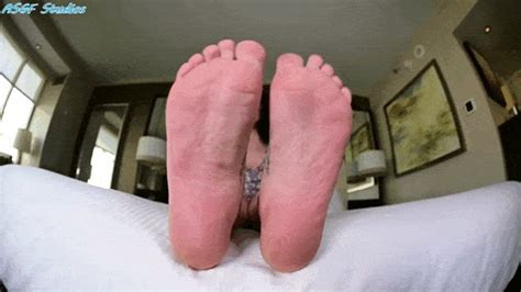 Bratty Tiffani Returns Wrinkly Soles MOV Amateur Soles Giantess And Footjobs Clips Sale